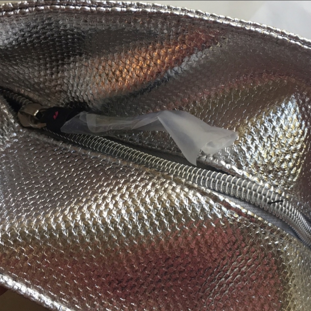 NWT Victoria's Secret Black Silver Weekender Bag - Picture 3 of 3